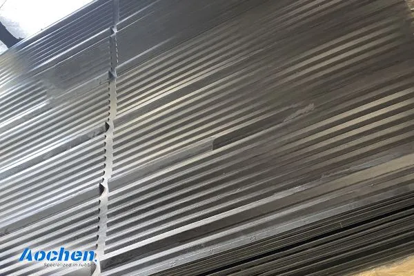 Tikar Ramp Untuk Trailer Truk Dan Kuda